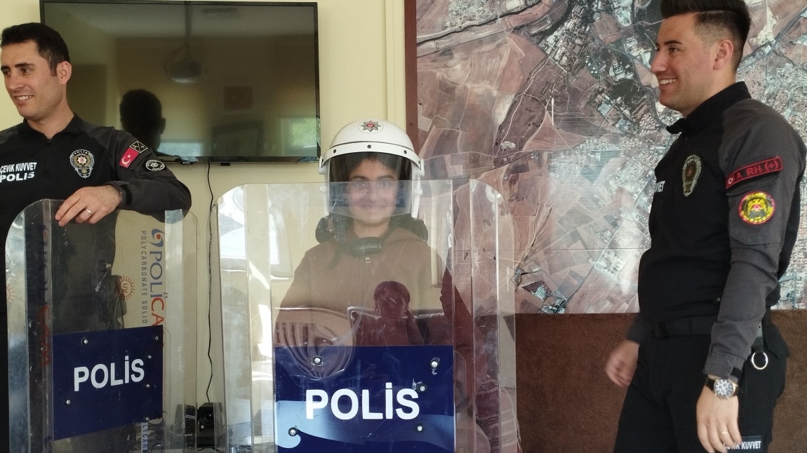 Çocuk Büro Amirliği ve Çevik Kuvvet'i Ziyaret ettik
